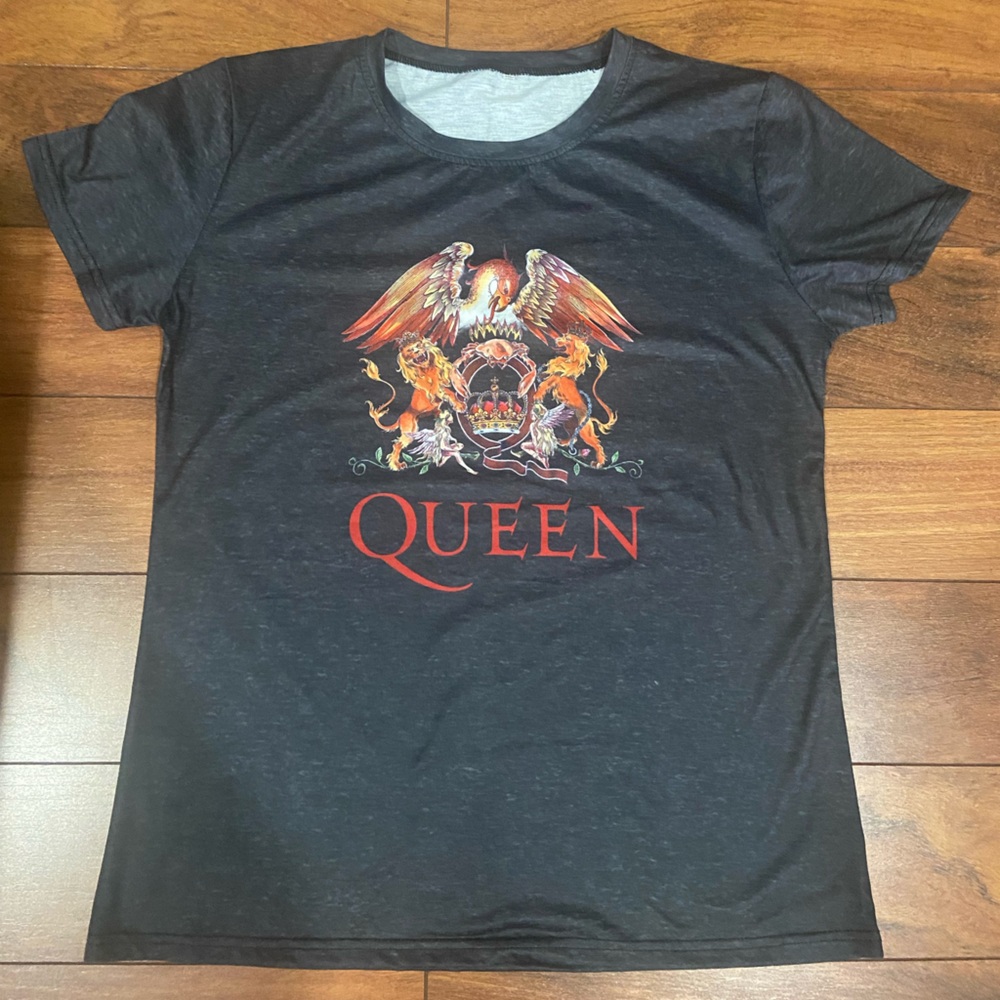 Unisex Queen Band Graphic T-Shirt size xl